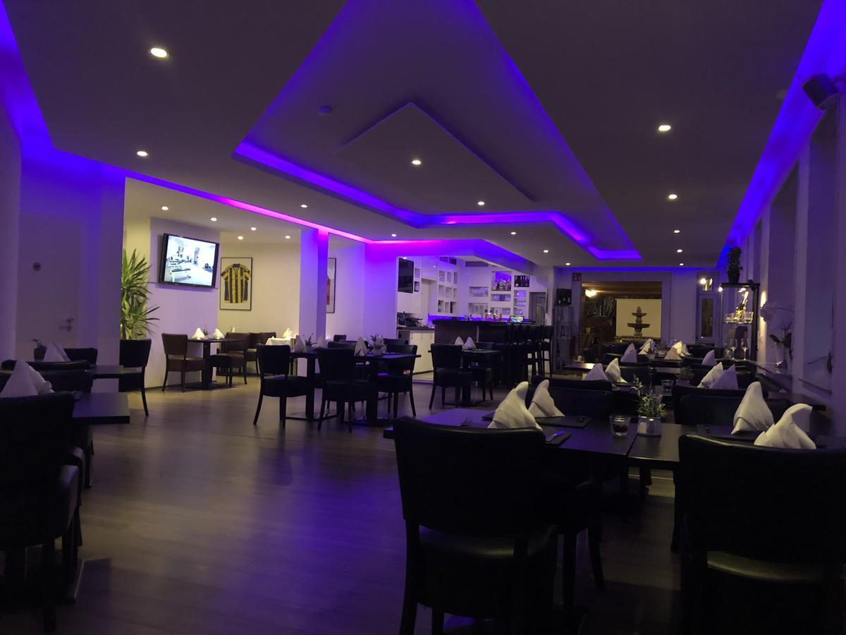 Wincent Hotel Gmbh Sinsheim Bagian luar foto